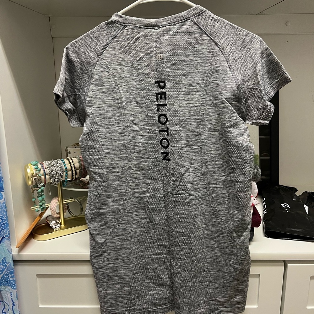 Peloton x Lululemon swiftly tech shirt size 10